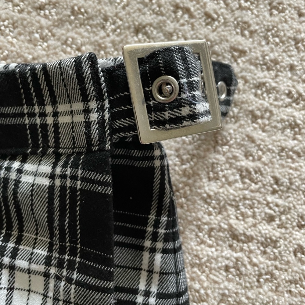 Brandy Melville wrap plaid mini skirt - Picture 6 of 6